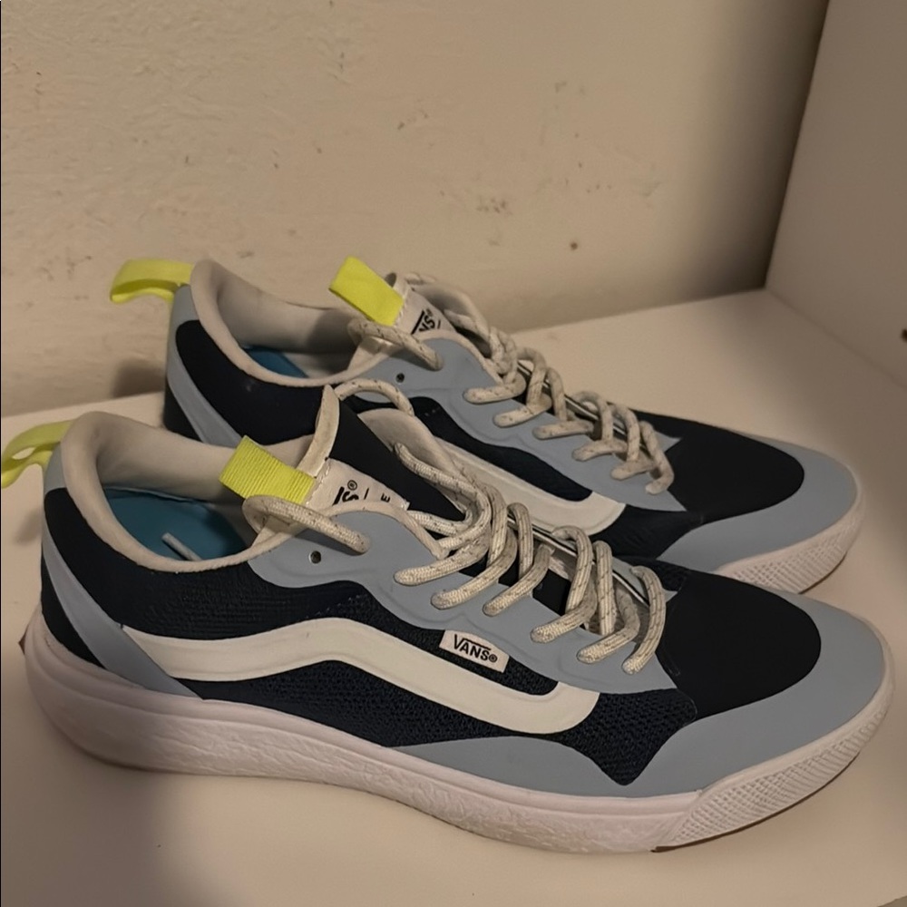 Vans Blue ultra-range